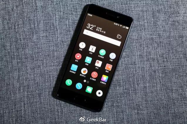 魅族PRO7Plus真机拆解 在目前千篇一面的智能机中外观独树一帜