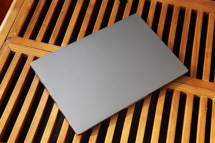 小米笔记本Air8代酷睿i7增强版评测 性价比更高