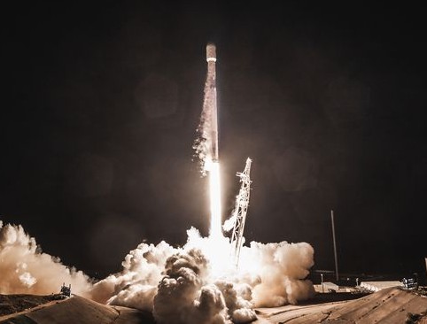 SpaceX已经获得发射Starlink的卫星互...