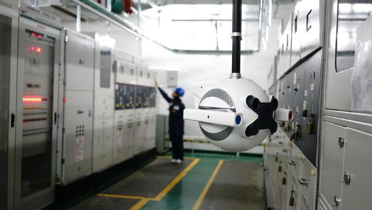 国内电力企业正在大面积推广智能巡检机器人