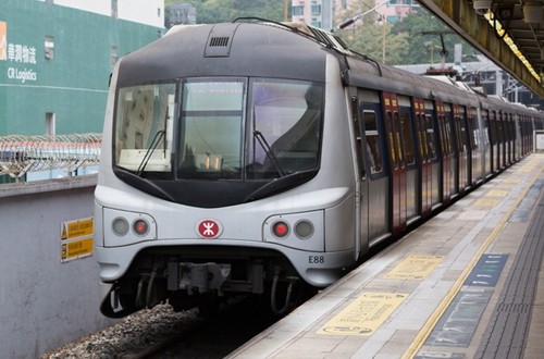 香港电讯携手华为在香港成功部署了首个全光纤移动网...