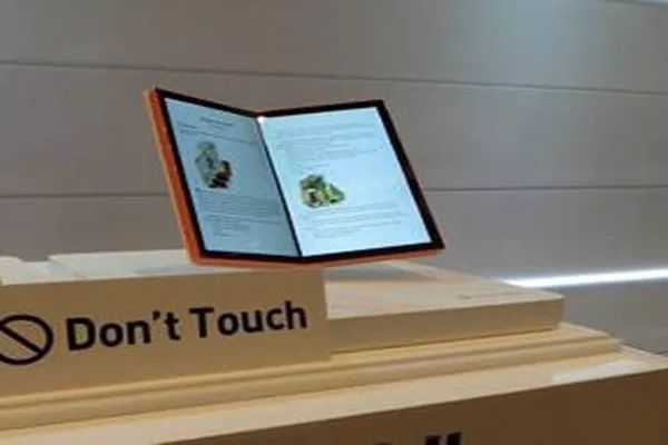 LG将为国内厂商提供折叠手机屏幕