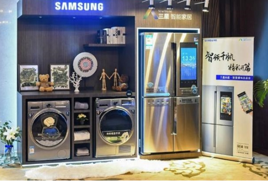 三星推出品道智宴冰箱 配备21.5英寸超大屏幕