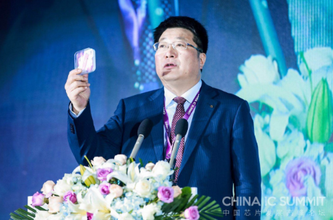 3D NAND未来五年需求大好 但紫光在技术上仍...
