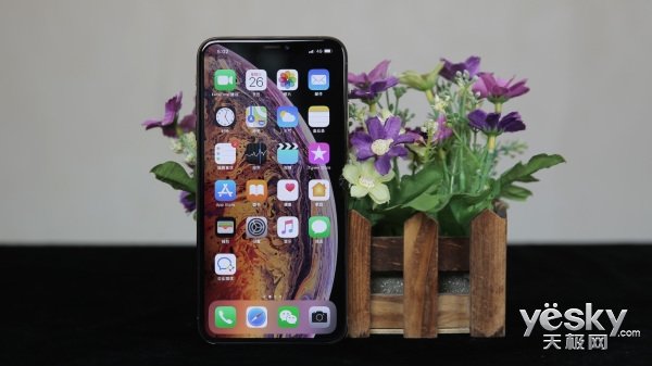 iPhoneXSMax值不值得买