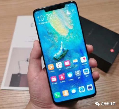 华为P30再曝光 将会延续MATE 20上的一些...