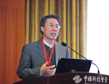 面对互联网新时期新要求我们要把握新机遇开创新思路
