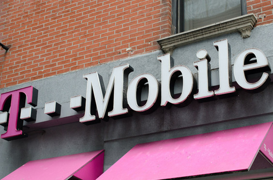 美国第3大电信商T-Mobile与第4大电信商S...