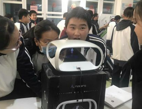 千亿级市场催生多种玩家 AI陪练只能“远观”不可...