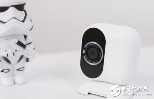 进入VR领域，他成立公司，目前已获得三轮融资