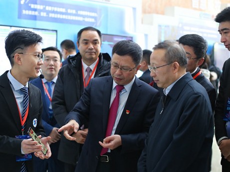 内蒙古移动与华为合作在呼和浩特正式开通5G网络试...