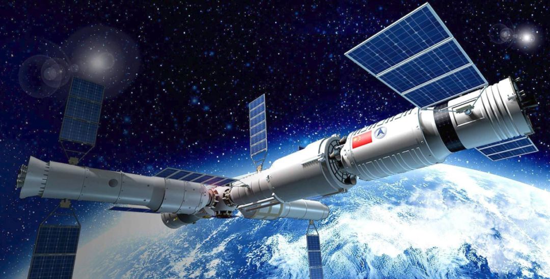 2003年,我们正式启动了探月工程:嫦娥工程,目标就是实现载人登月