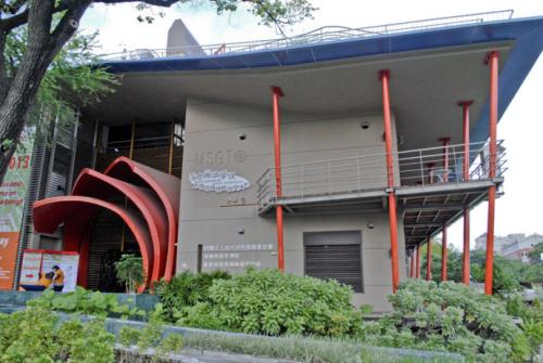 台湾成功大学研发出气体传感器拥有不输人类的触觉与视觉功能