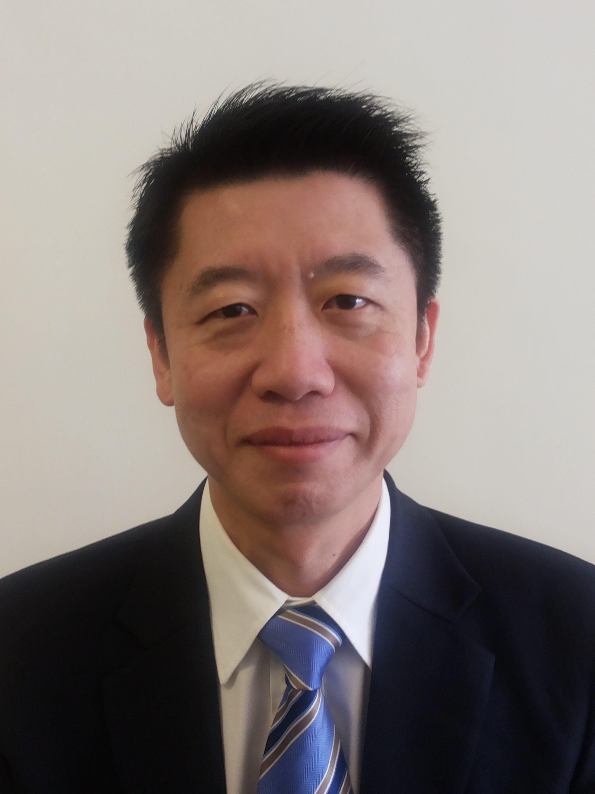 谢鸿裕(Roy Chia) ,安森美半导体中国区销售副总裁