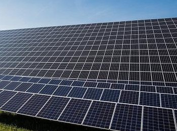 光伏行业去年新装机容量同比降18%,光伏行业整合将成发展焦点
