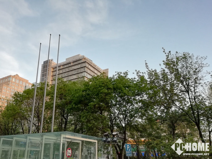 华为畅享8Plus评测 同价位性价比高优点突出