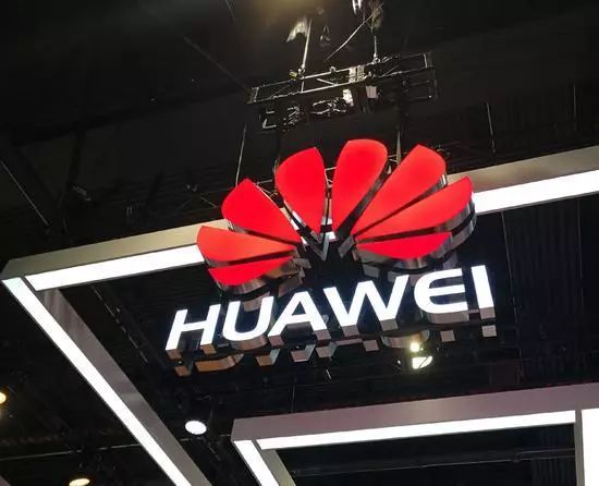 中国外交部和华为官方回应美国司法部指控