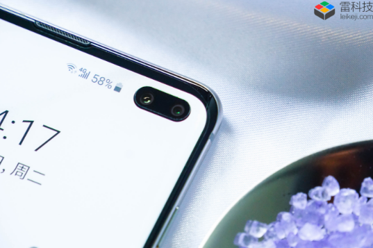 三星S10+评测 素质均衡却又不乏亮点