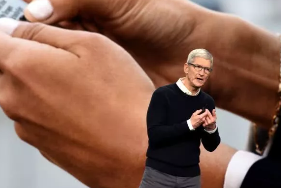 苹果发布会All In服务 iPhone技穷苹果10年来最大转型