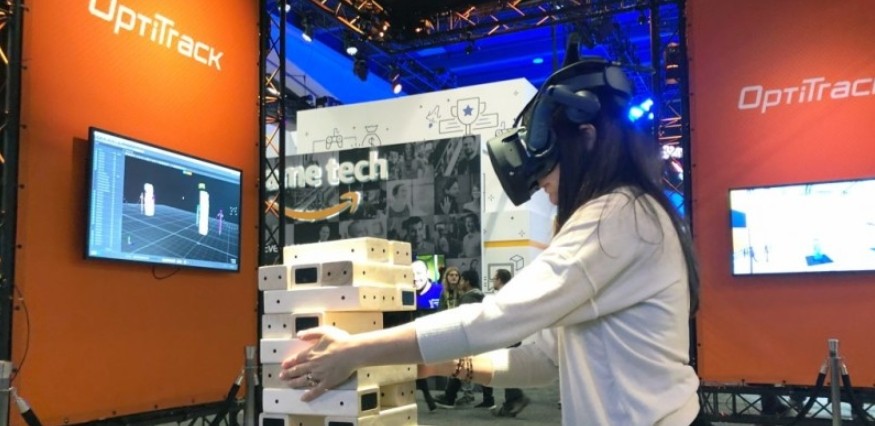 VR动捕公司演示追踪技术,实现对数百个目标的实时准确追踪