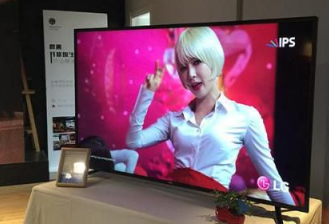 LG Display展示了OLED前沿科技产品 宣告了中国OLED时代的来临