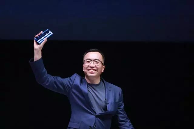 榮耀趙明談三星折疊屏手機翻車:華為、榮耀技術領先
