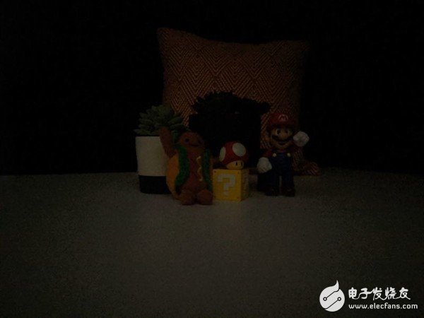 谷歌Pixel 3a夜拍对比iPhone X拍照效果堪比专业夜视仪
