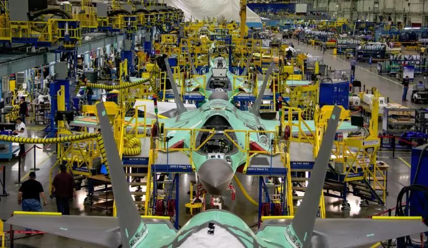 美国国防部眼中的F-15X与F-35A的运营成本
