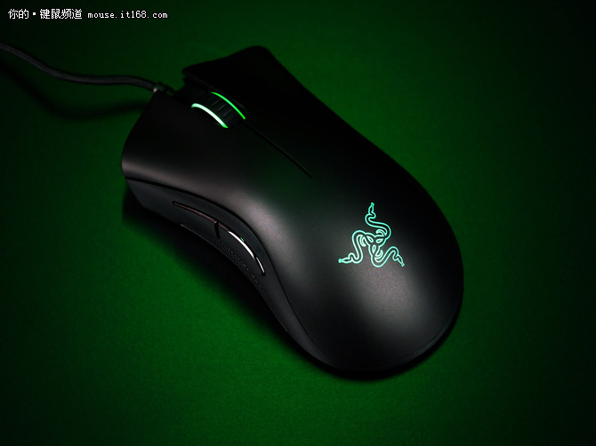 razer炼狱蝰蛇标准版评测 各方面特性都很均衡