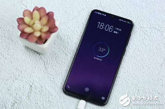 vivo空间充电技术曝光 功率20W不要充电器