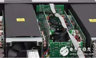 连接器是电子设备中不可缺少的部件 形式和结构千变万化