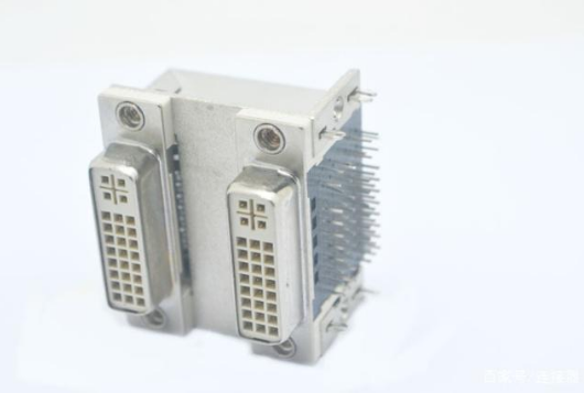 什么是双DVI接口连接器