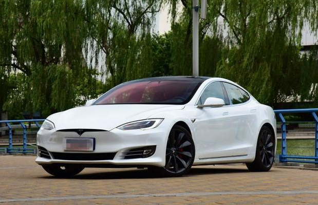 盘点百公里加速低于6秒的纯电动汽车
