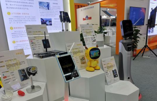 眼科骨科手术机器人助力智慧医疗发展