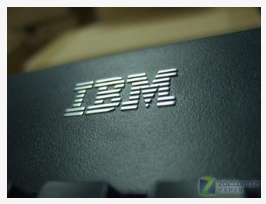 IBM正式收购红帽的所有股份来帮助公司在云业务方...