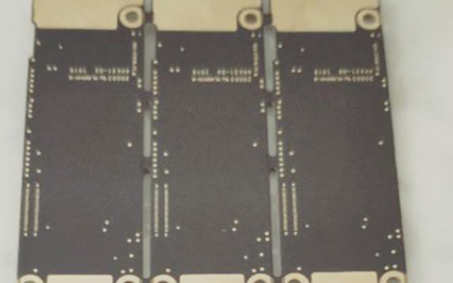 新款iPhone嵌入式主板曝光 或是iPhone...