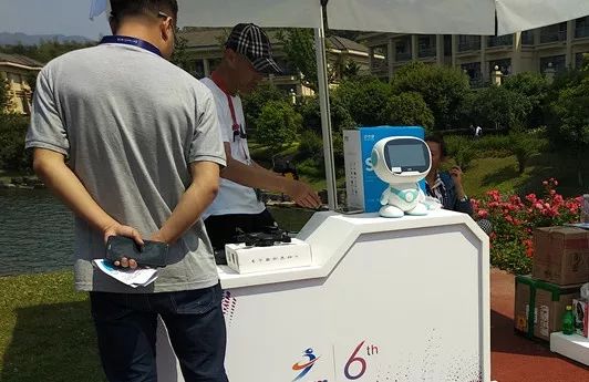 人工智能时代,它是下一个机器人明星产品