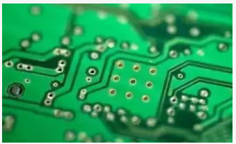 PCB生产过程中的蚀刻工艺技术解析