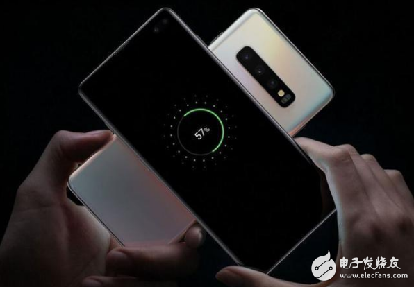 三星反向无线充电技术催生了新的社交方式