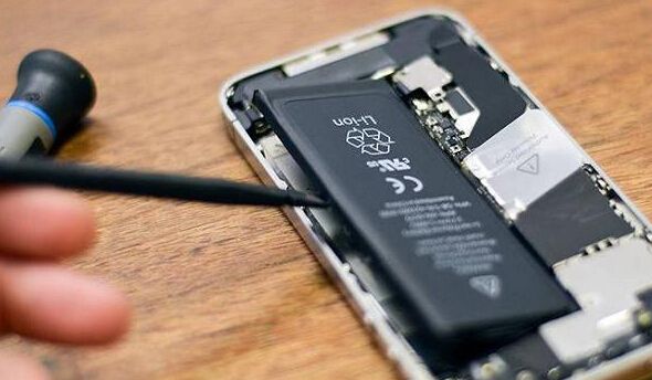苹果限制非官方途径更换iPhone电池