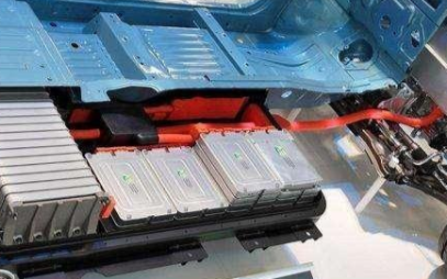 比亚迪将用铁锂电池技术来提高汽车安全性