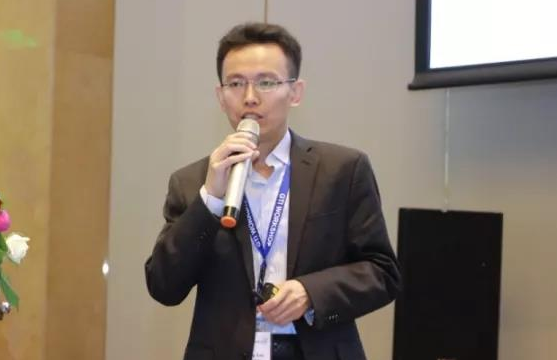 中國移動肖善鵬表示未來5G終端的發展道路會荊棘密...
