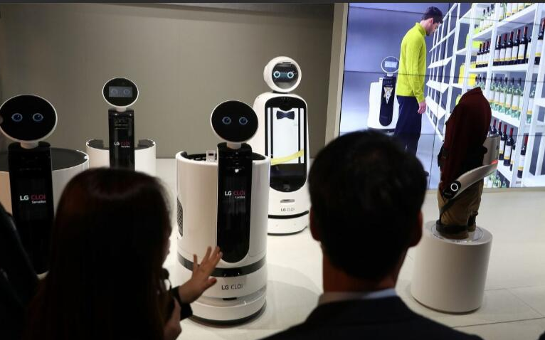 2019年全球机器人市场规模将达294.1亿美元...