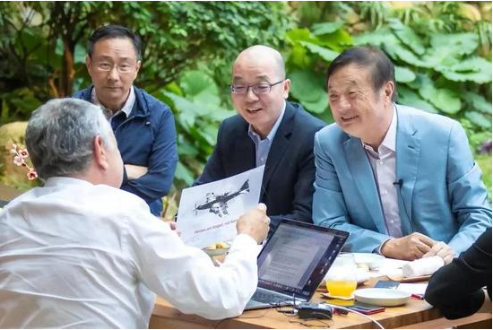 任正非接受《紐約時報》專欄作家托馬斯·弗里德曼采...
