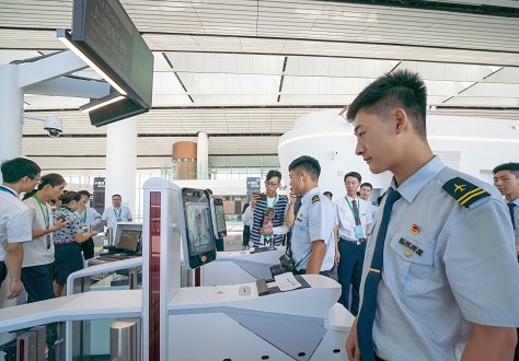 東航攜手聯通、華為在大興機場推出基于5G的智慧出...