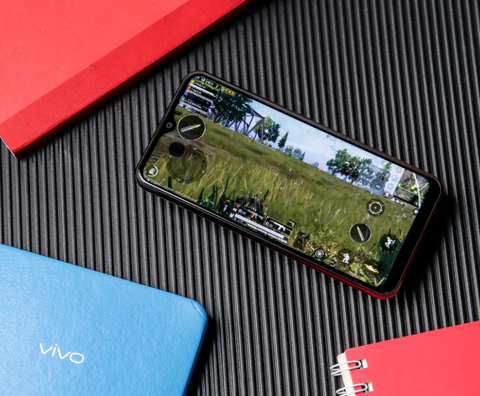 vivo U3x配备18W双引擎闪充和反向充电功...