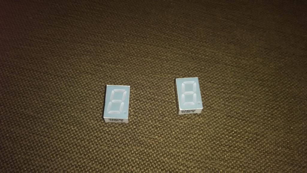 带两个7段LED显示屏的PING的制作