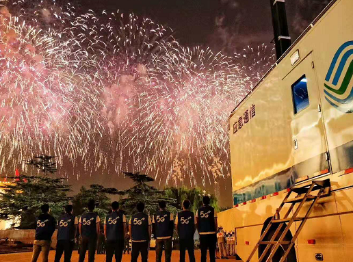 三大运营商和华为利用5G技术为国庆阅兵活动带来了...