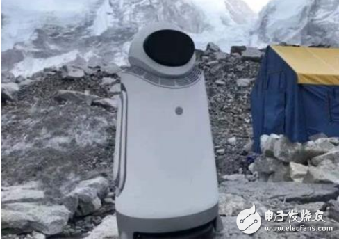中国自主研发的机器人首次成功登顶珠峰