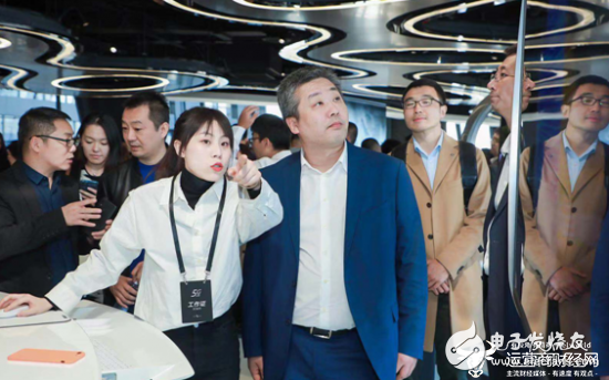 SOHO中国5G实验室迎来首个开放日,多家入驻厂商代表悉数出席